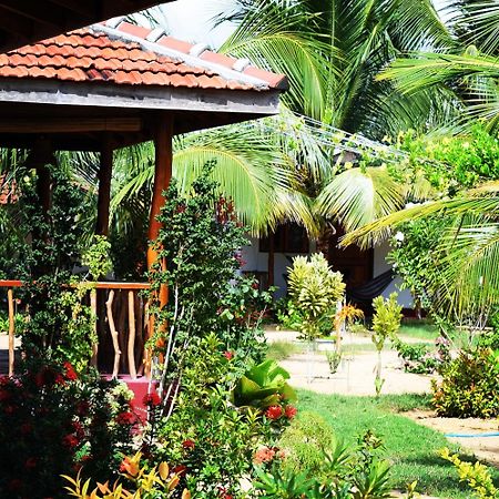 Prime Surfers Bungalow Arugam Bay Exterior photo