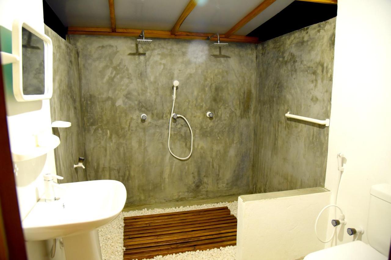 Prime Surfers Bungalow Arugam Bay Exterior photo