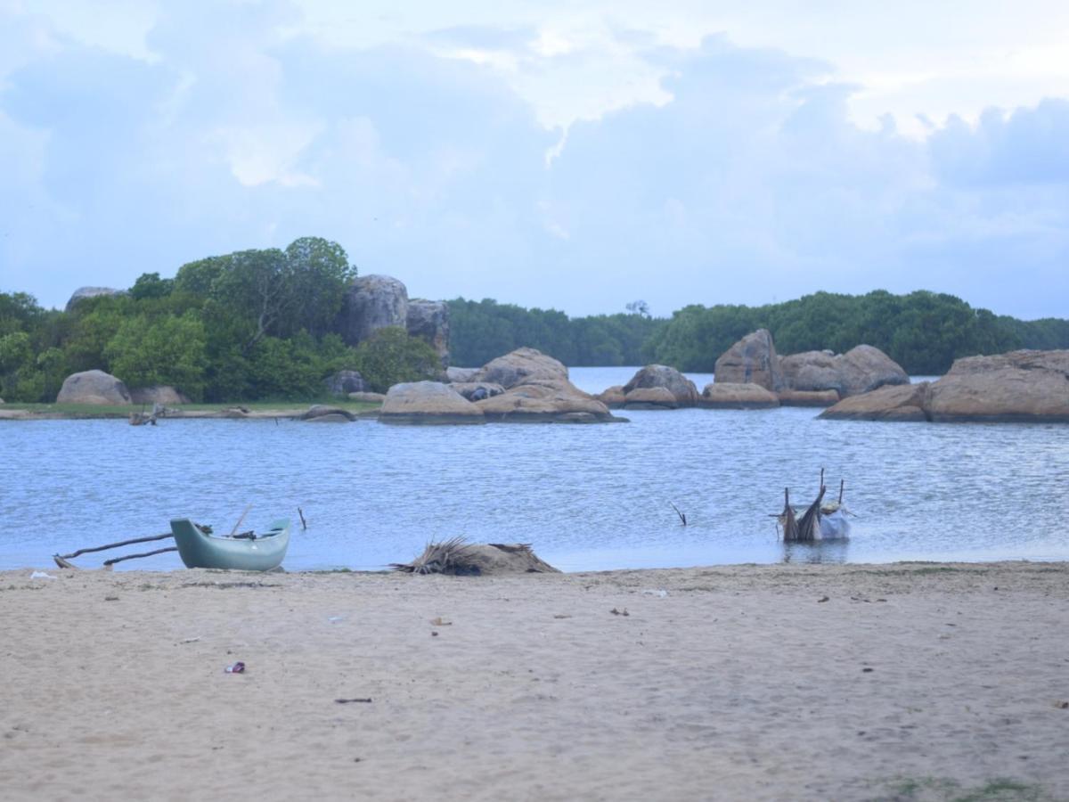 Prime Surfers Bungalow Arugam Bay Exterior photo