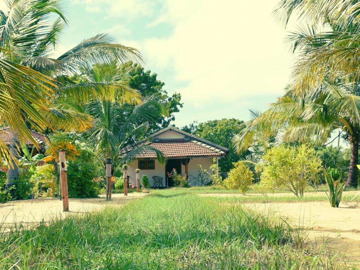 Prime Surfers Bungalow Arugam Bay Exterior photo